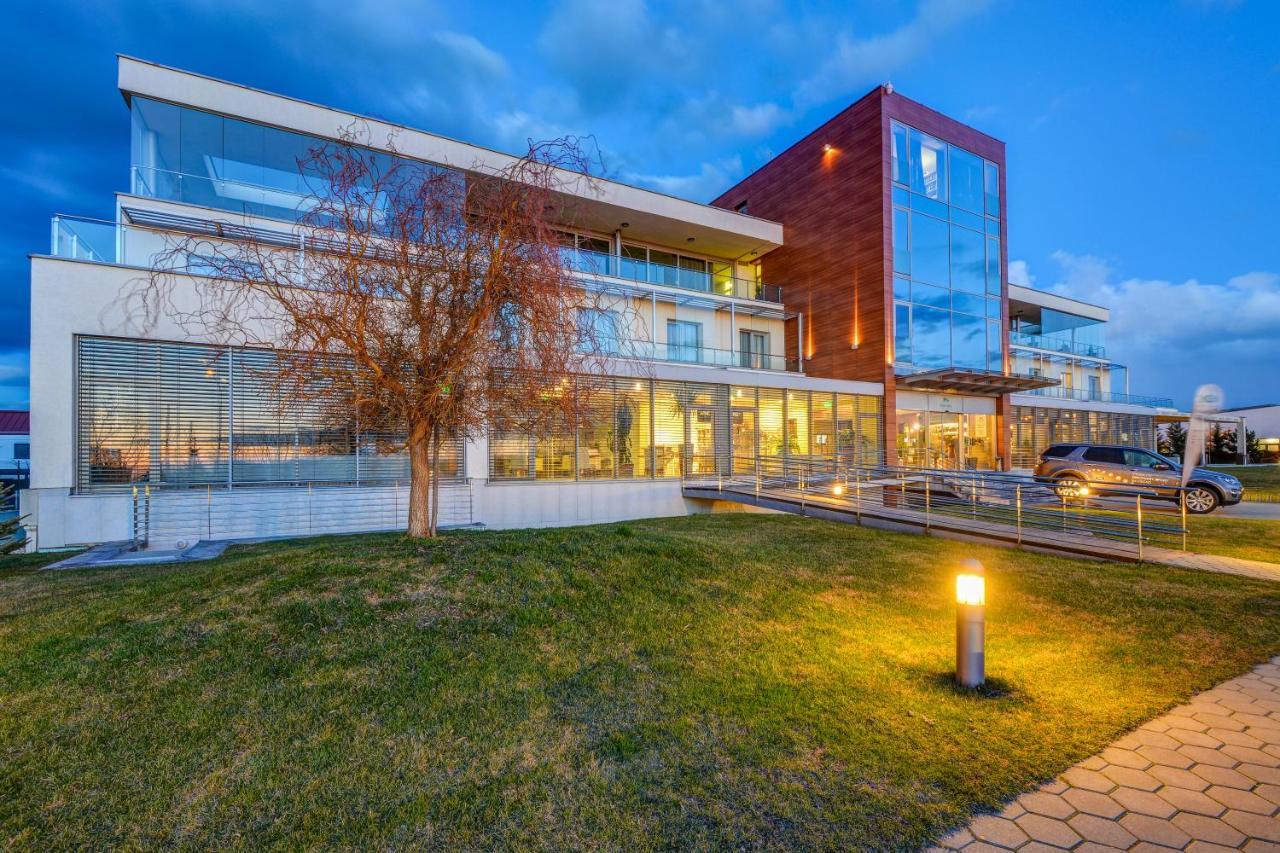 Hotel Ponteo - Activity Park Bratislava Dış mekan fotoğraf