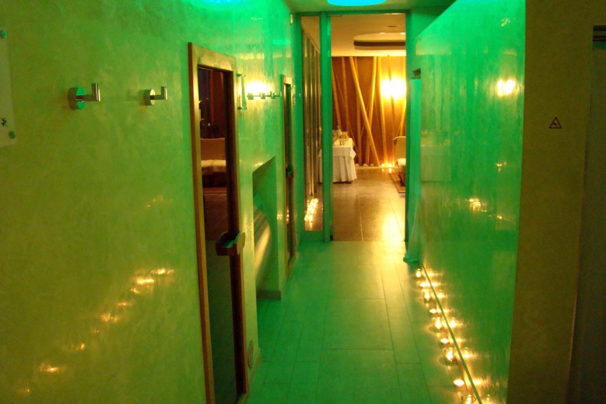 Hotel Ponteo - Activity Park Bratislava Dış mekan fotoğraf