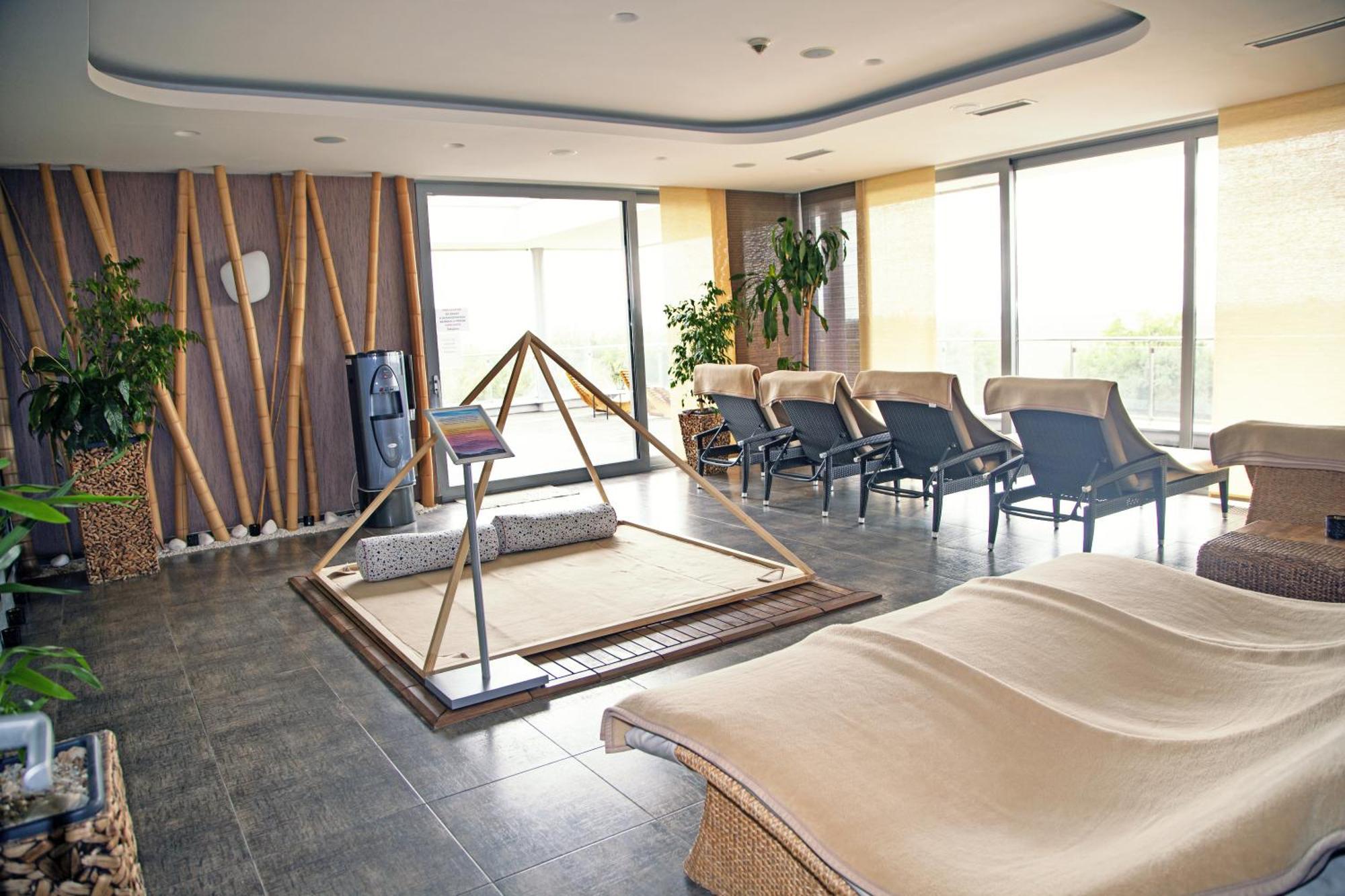 Hotel Ponteo - Activity Park Bratislava Dış mekan fotoğraf